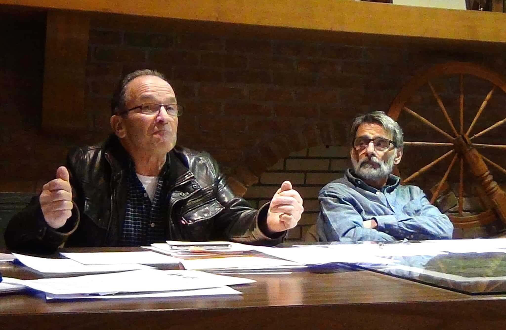 Trustees, Residents Debate Property Transfer for New Thompson Library