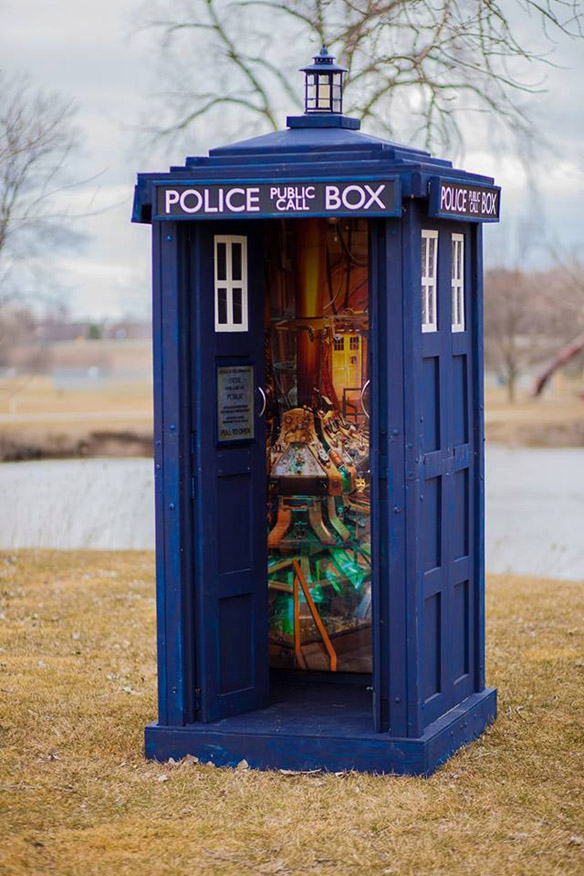 Doctor Who LifeSize TARDIS