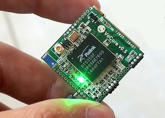 VoCore Coin Sized Tiny Linux Computer With WiFi Connectivity