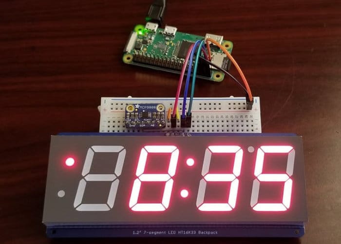 Raspberry Pi Zero Clock And Temperature Monitor Project Geeky Gadgets