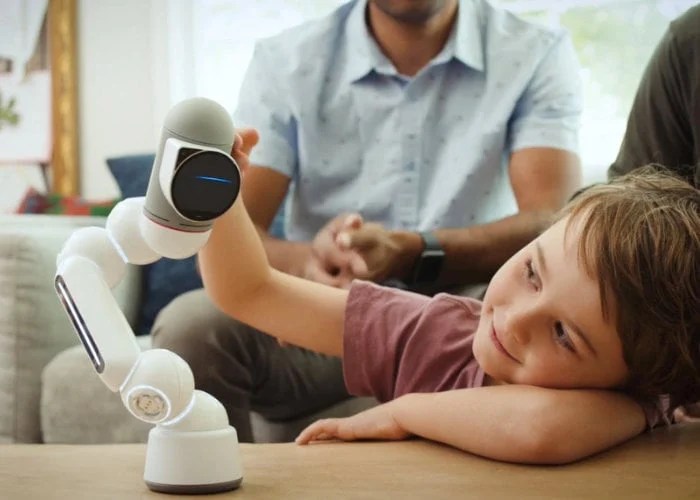 Clicbot educational robot features a modular design with over 200