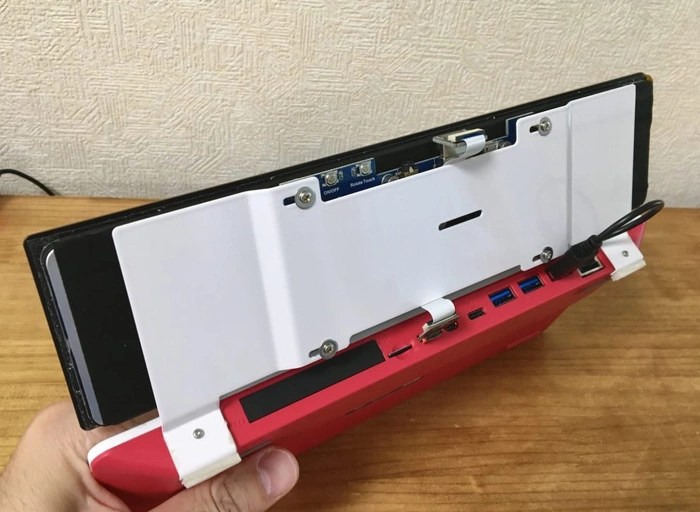 Raspberry Pi 400 laptop with touchscreen LCD Geeky Gadgets