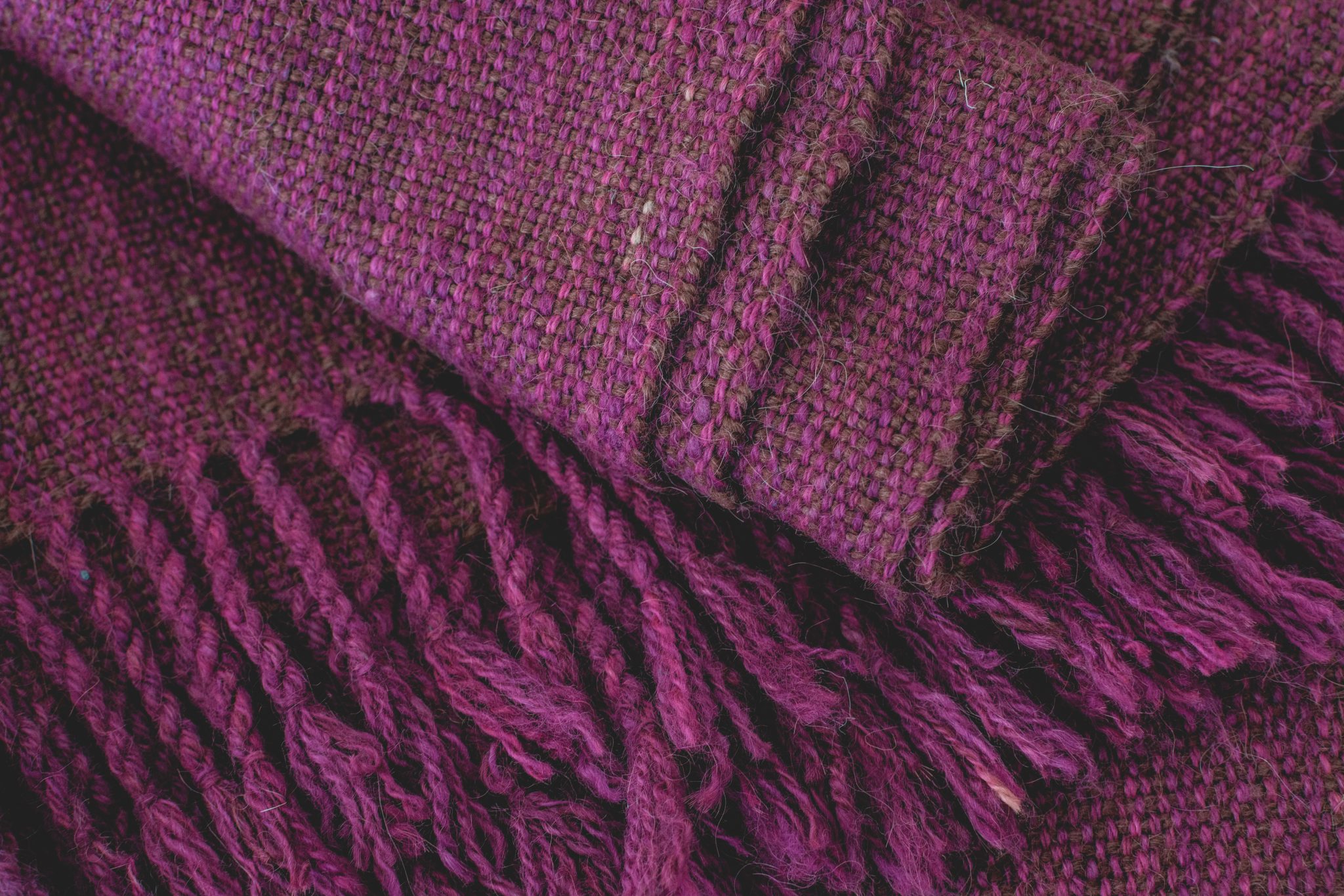 Llama Wool Blanket Bordeaux Gem of the World