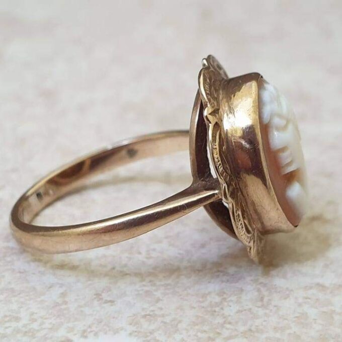 Cameo Ring in 9ct Gold. Gems Afire Vintage Jewellery UK