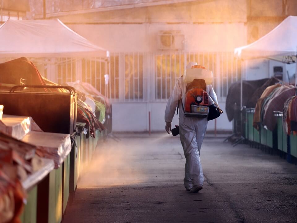 Expecting Lunar New Year Travel Rush, China Races to Build Giant