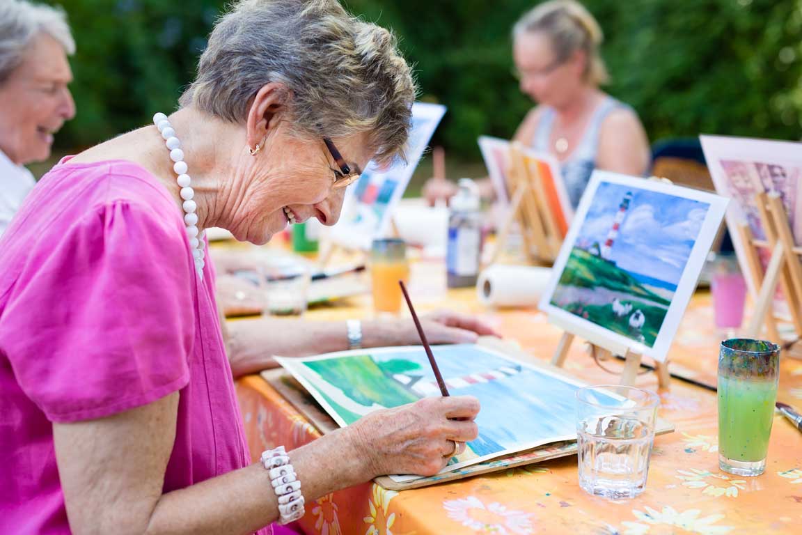 14 of the Best Hobbies for Seniors