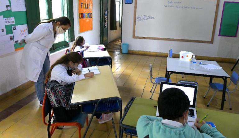 Es oficial cómo será el protocolo definitivo para volver a las clases