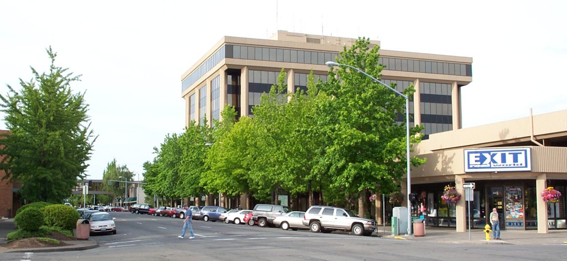 High Street, Downtown Salem. Directly behind this is the location of
