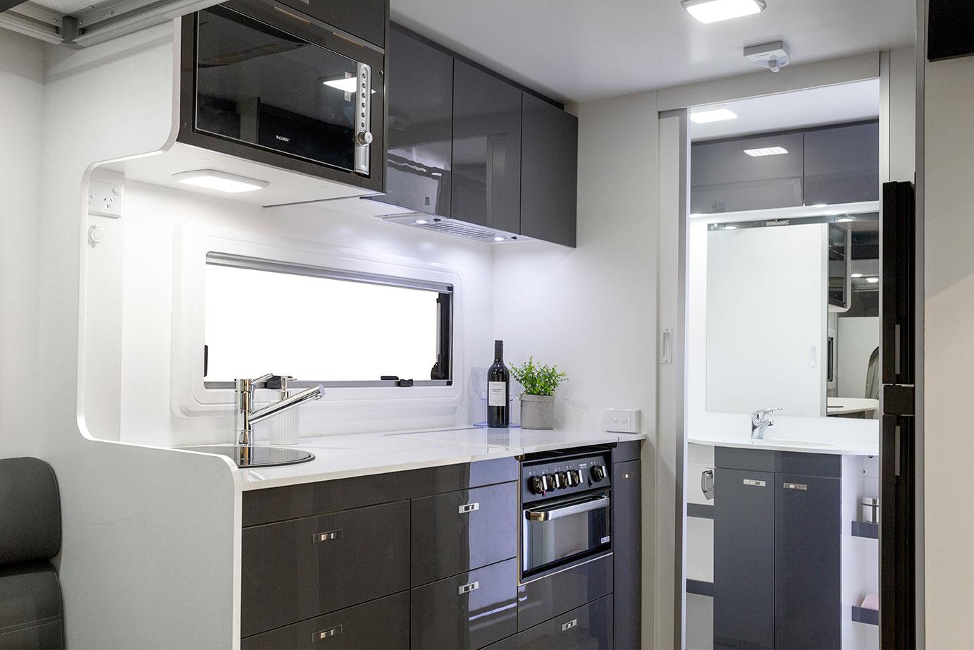 Daintree WINDSOR Motorhomes Range Day Caravans