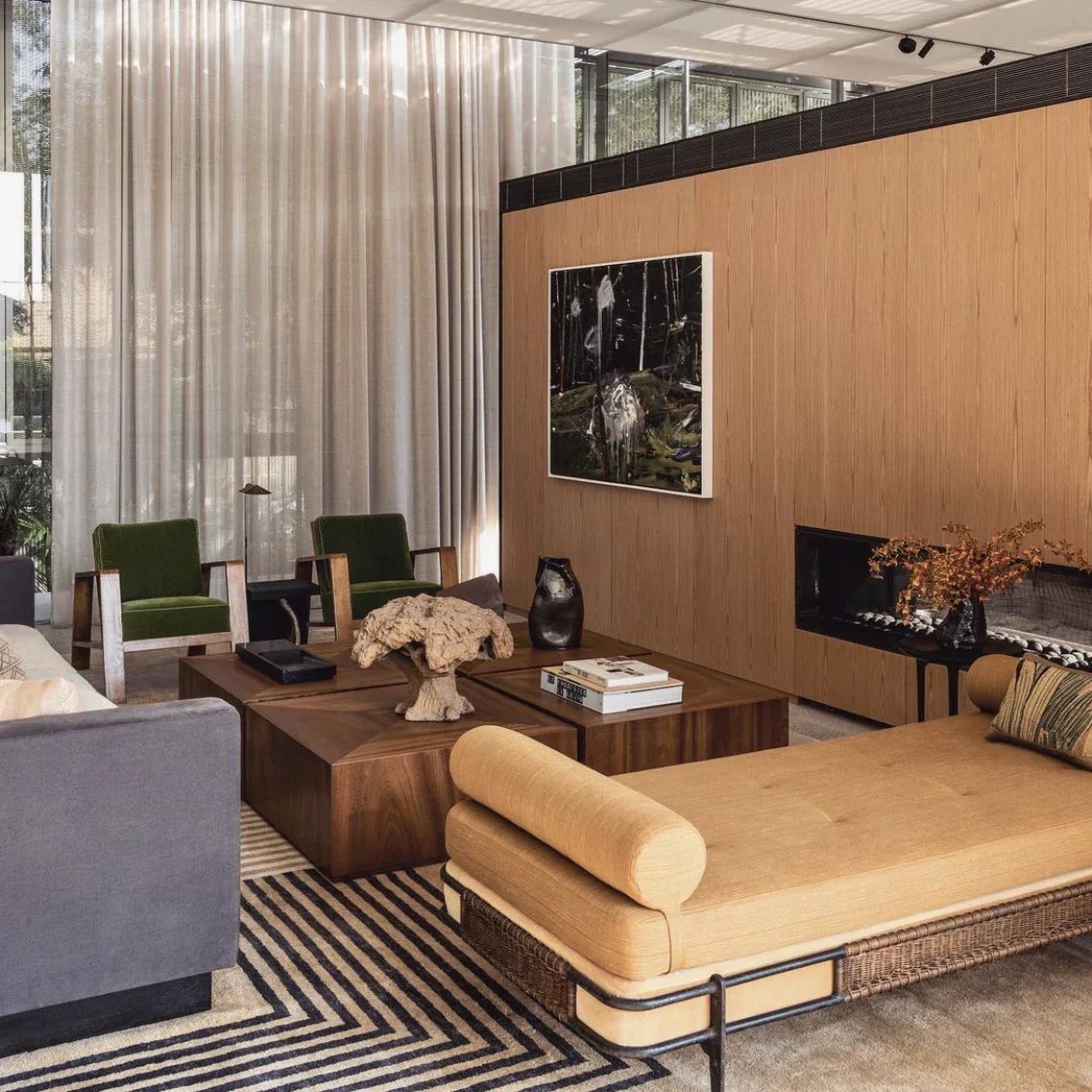 Creating Stunning Spaces with Perfect Area Rug Layouts in Living Rooms