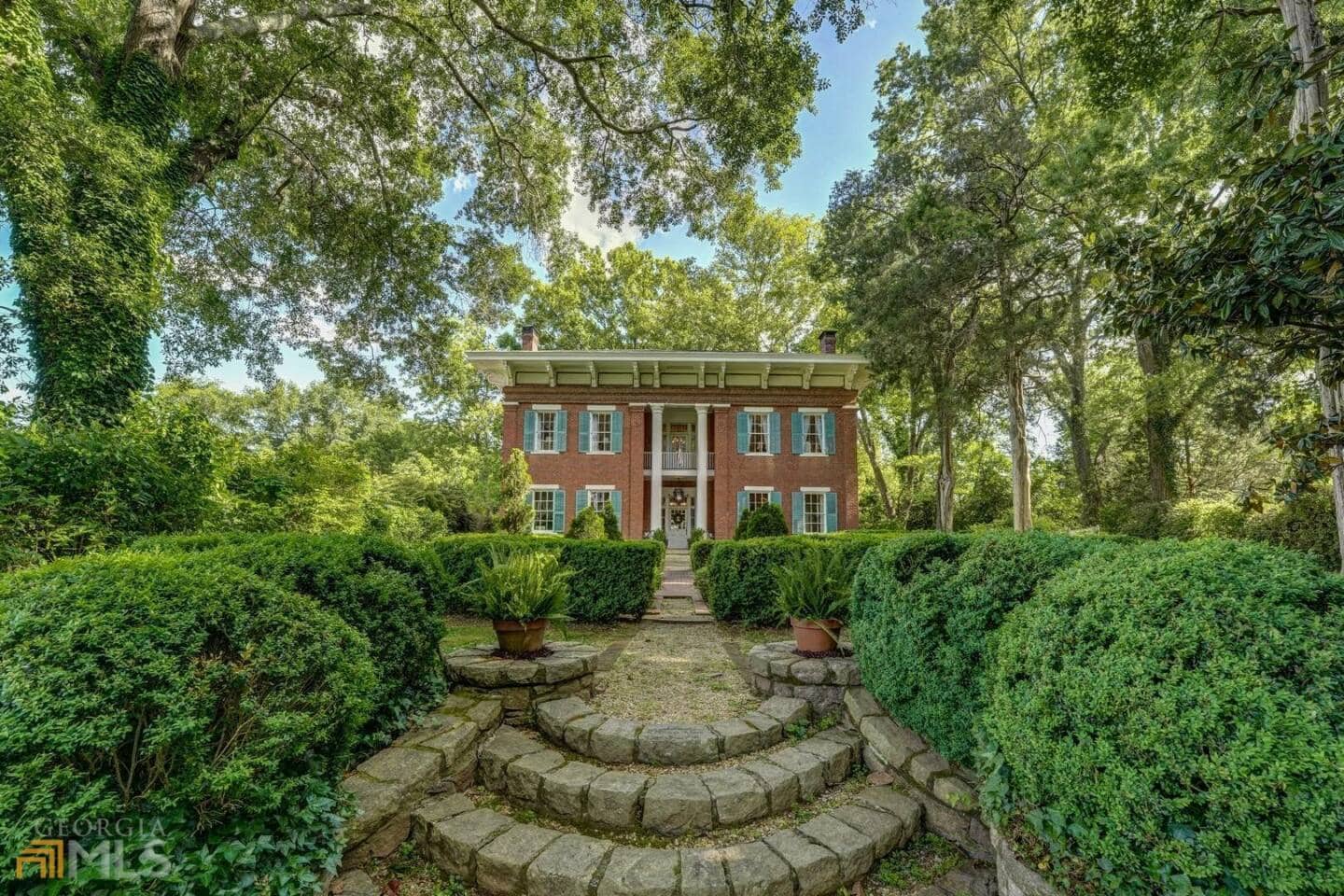 covington_moore The Trust