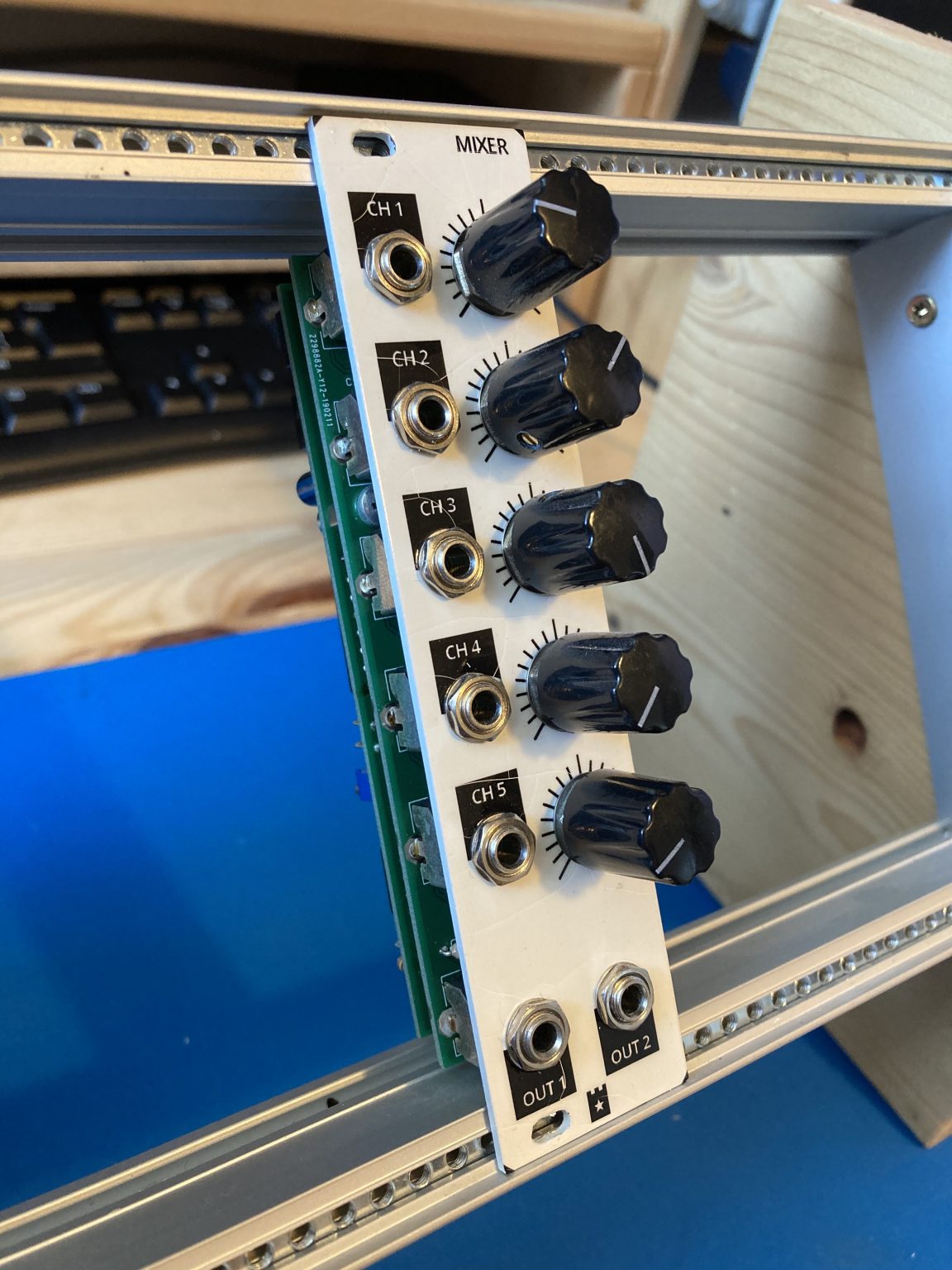 5 Channel Mixer DIY Eurorack Synth Stuff
