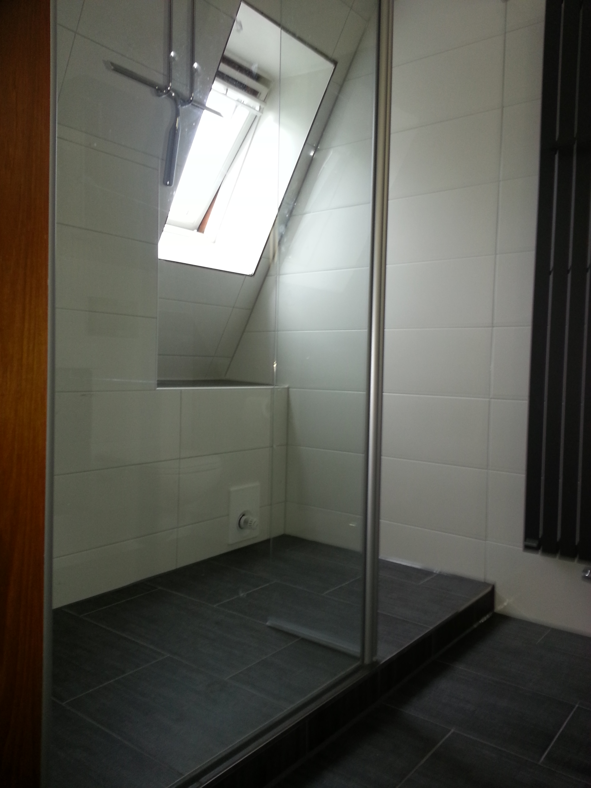Gerd Nolte Heizung & Sanitär Badezimmer Anthrazit Dusche mit