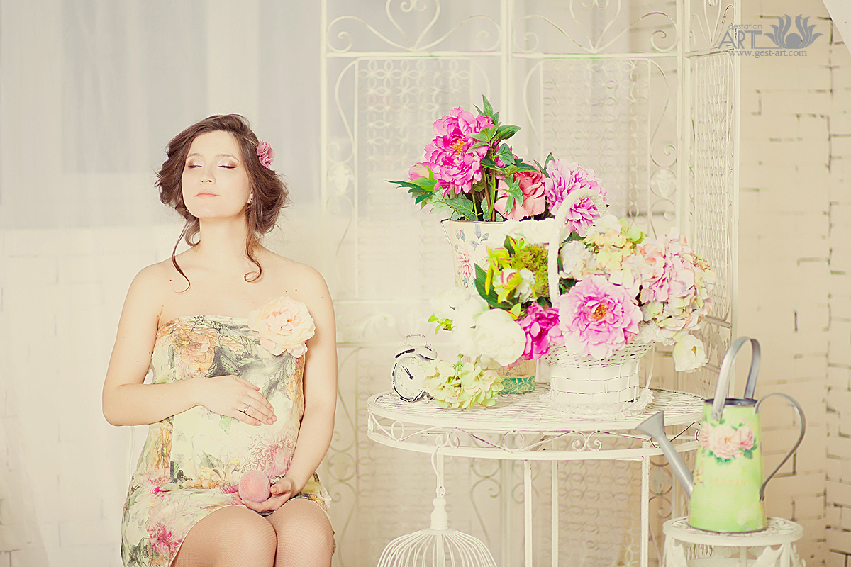 Pregnancy photo editor Pros & Cons