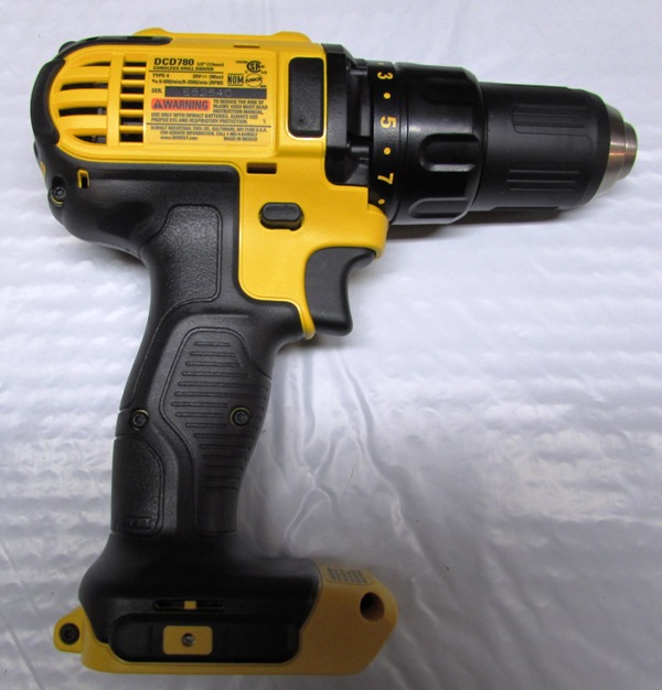 DEWALT DCD780 1/2" 20 VOLT 20V CORDLESS DRILL/DRIVER 2000 RPM, BARE