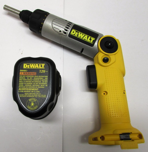 DEWALT DW920 7.2V CORDLESS 2POSITION SCREWDRIVER WITH DW9057 BATTERY