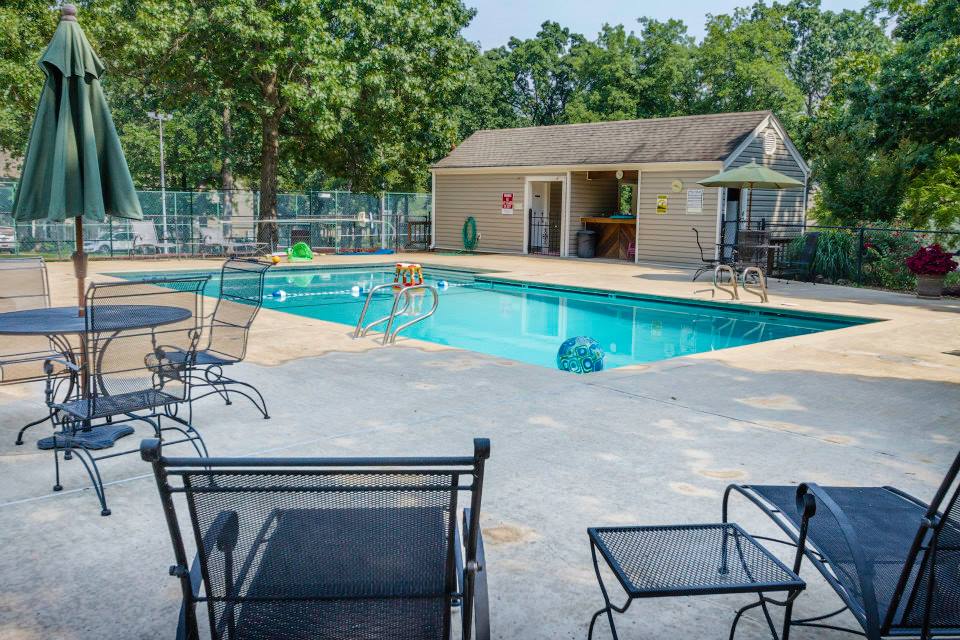 Silver Key Pool Grand Lake