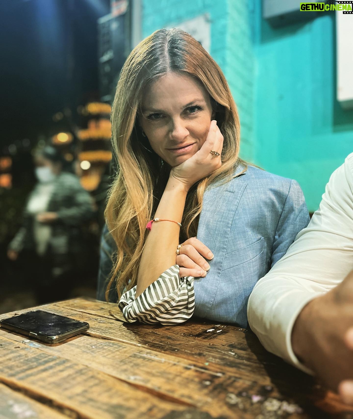 Brooklyn Decker Instagram – Mexico City & San Miguel de Allende 1. Aw 2. Game recognize game 3