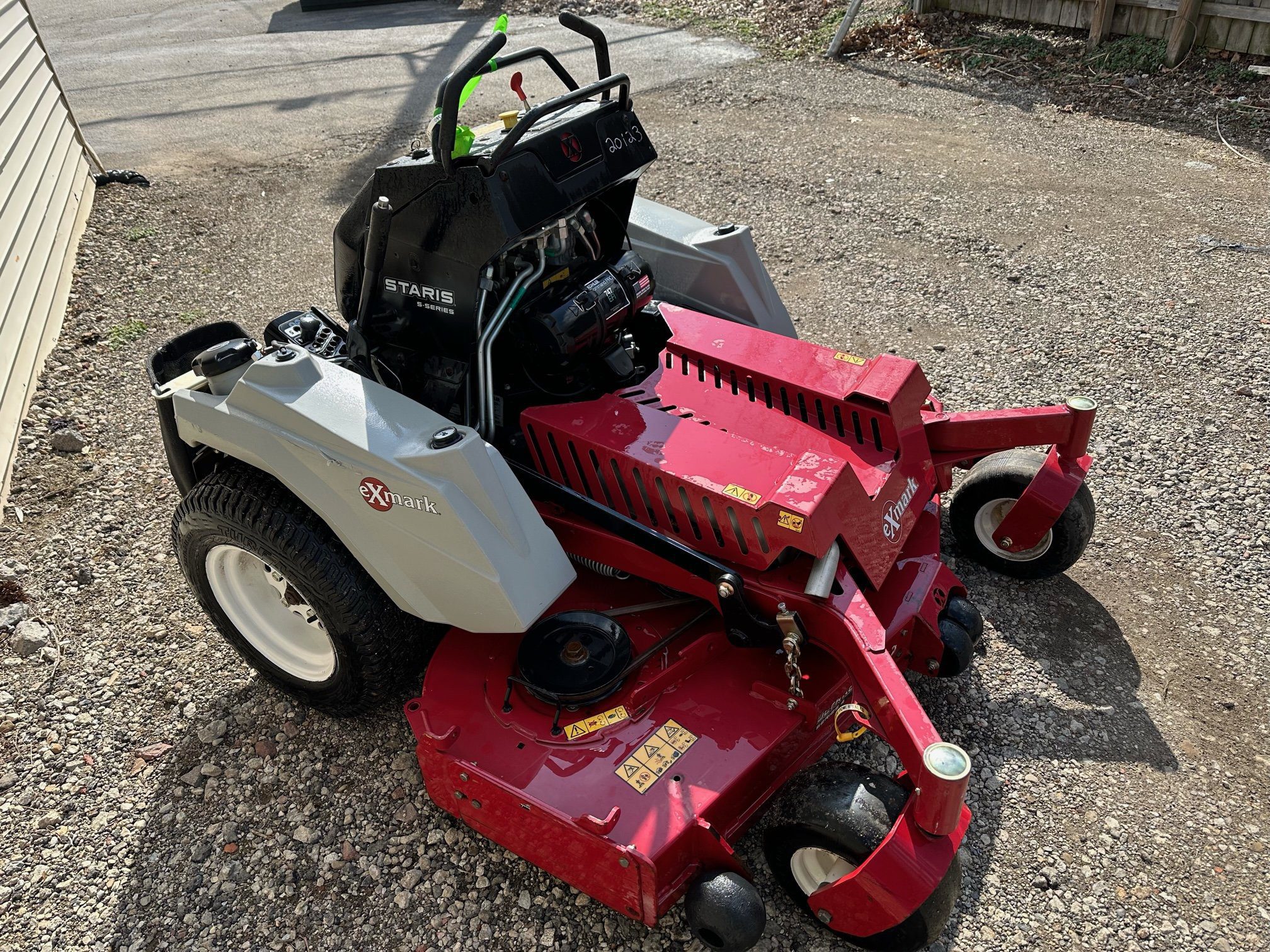 60″ Exmark Staris SSeries Stand On Zero Turn W/ 515 Hours! 105 A