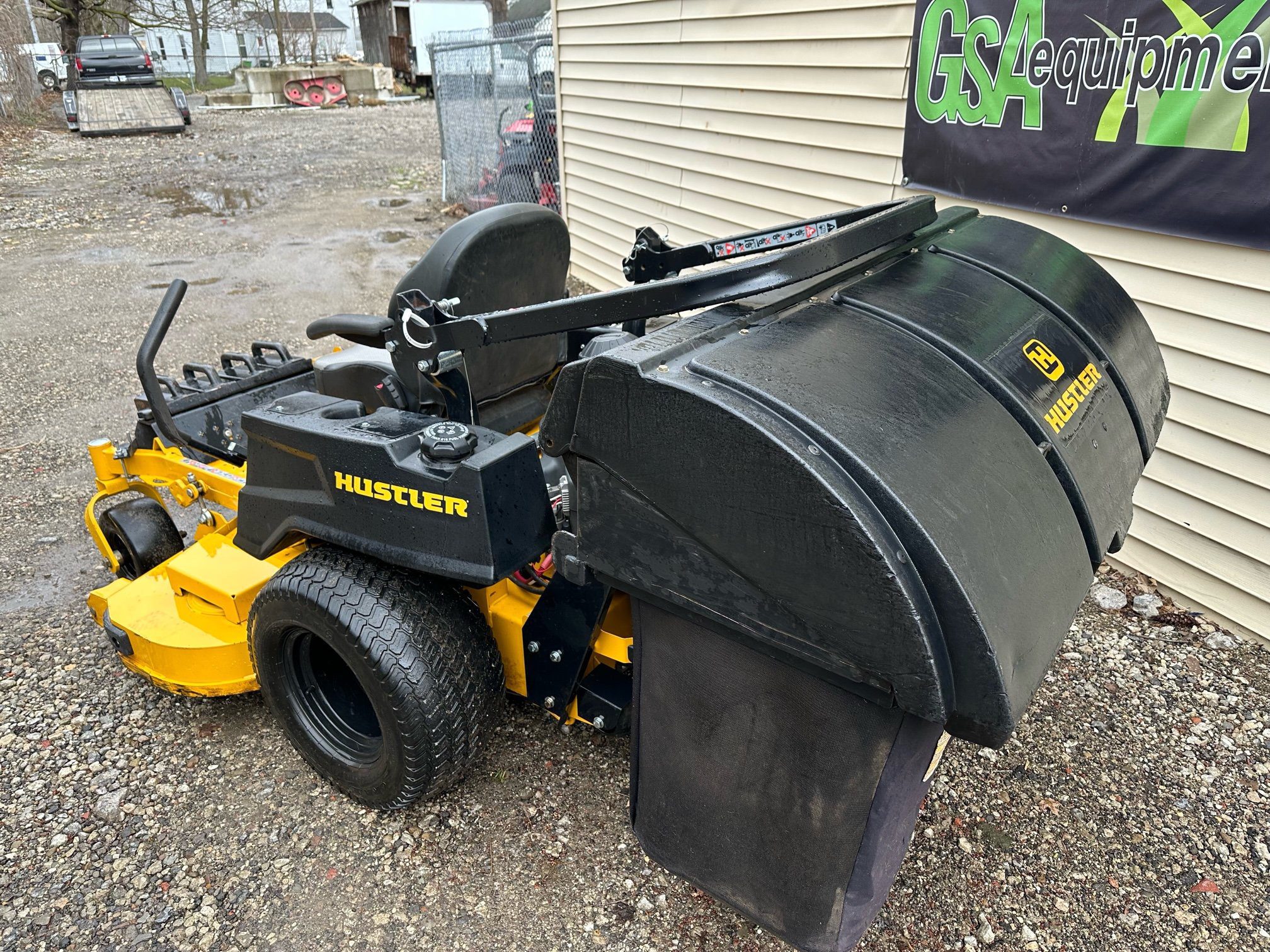 60″ Hustler XOne Commercial Zero Turn W/ Rear Bagger! 27hp Kaw! Lawn