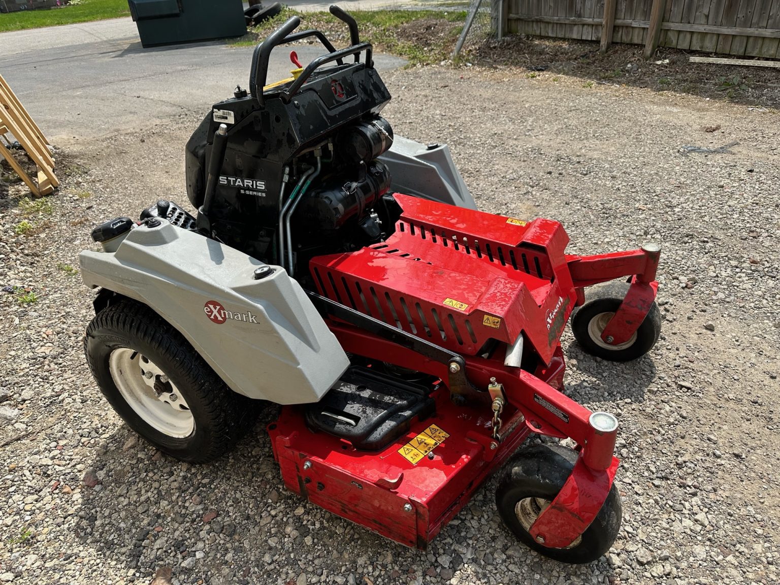 52″ Exmark Staris Commercial Stand On Mower W/23hp EFI! 93 A Month