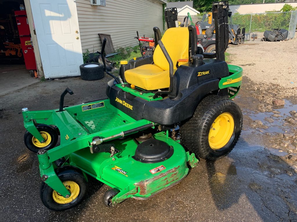 60IN JOHN DEERE 737 HEAVY DUTY ZERO TURN MOWER W/23HP KAW 68 A MONTH