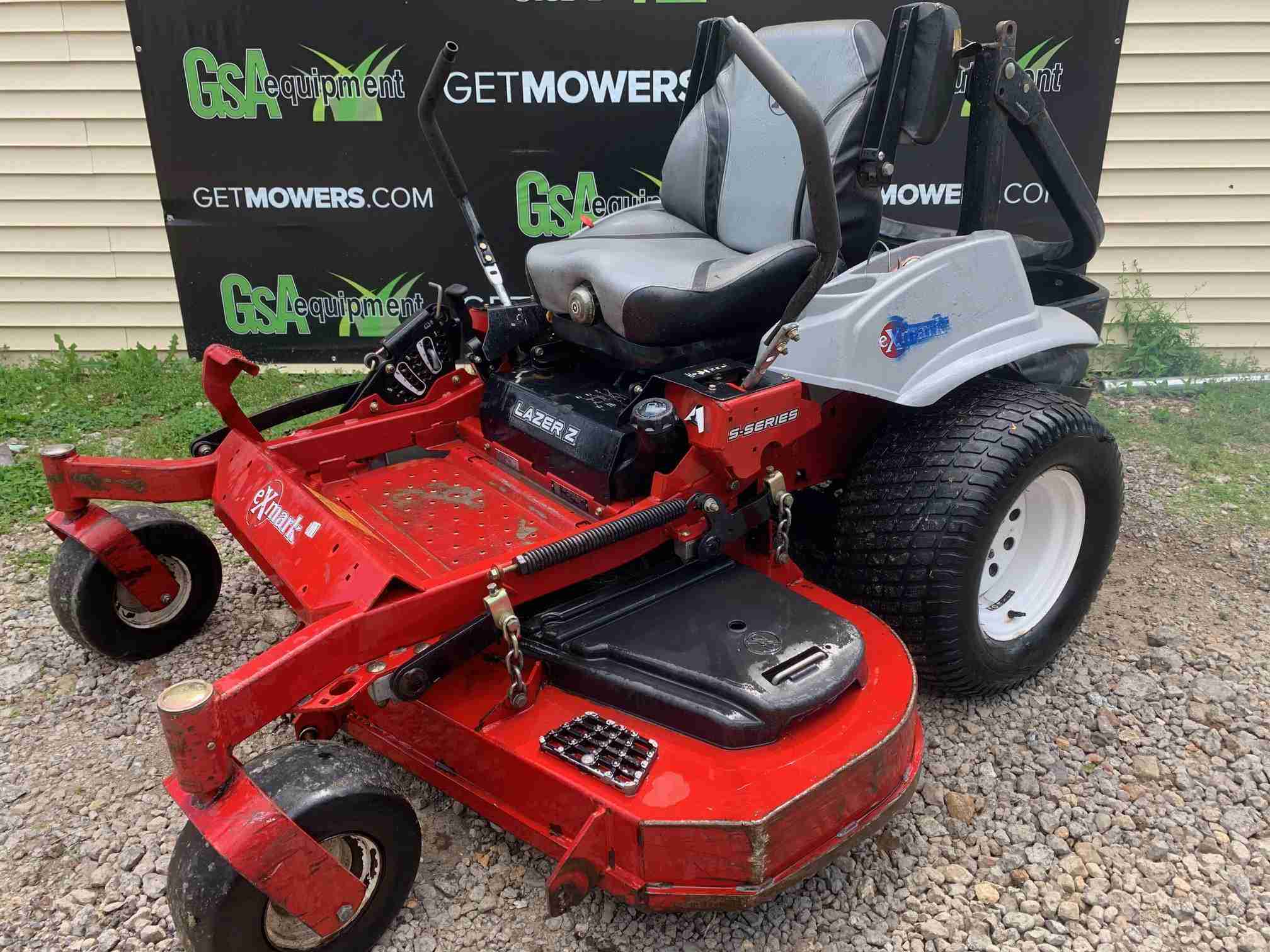 60IN EXMARK LAZER Z COMMERCIAL ZERO TURN MOWER W/26HP EFI $84 A MONTH