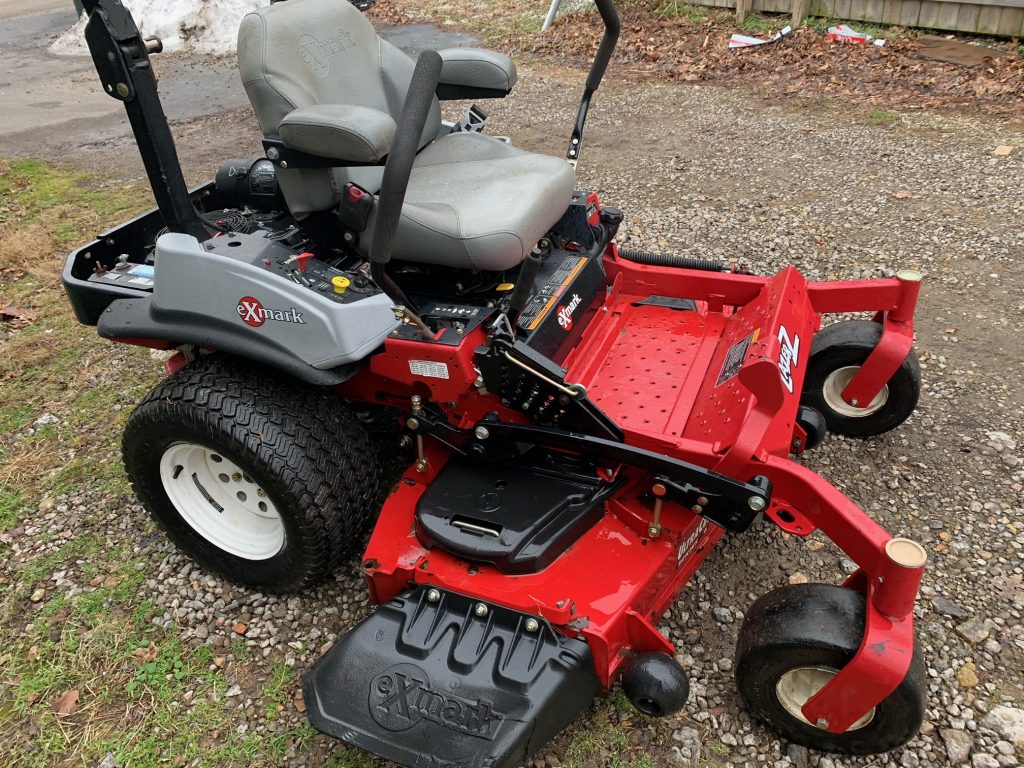 60IN EXMARK LAZER Z COMMERCIAL ZERO TURN W/29HP EFI ONLY $108 A MONTH