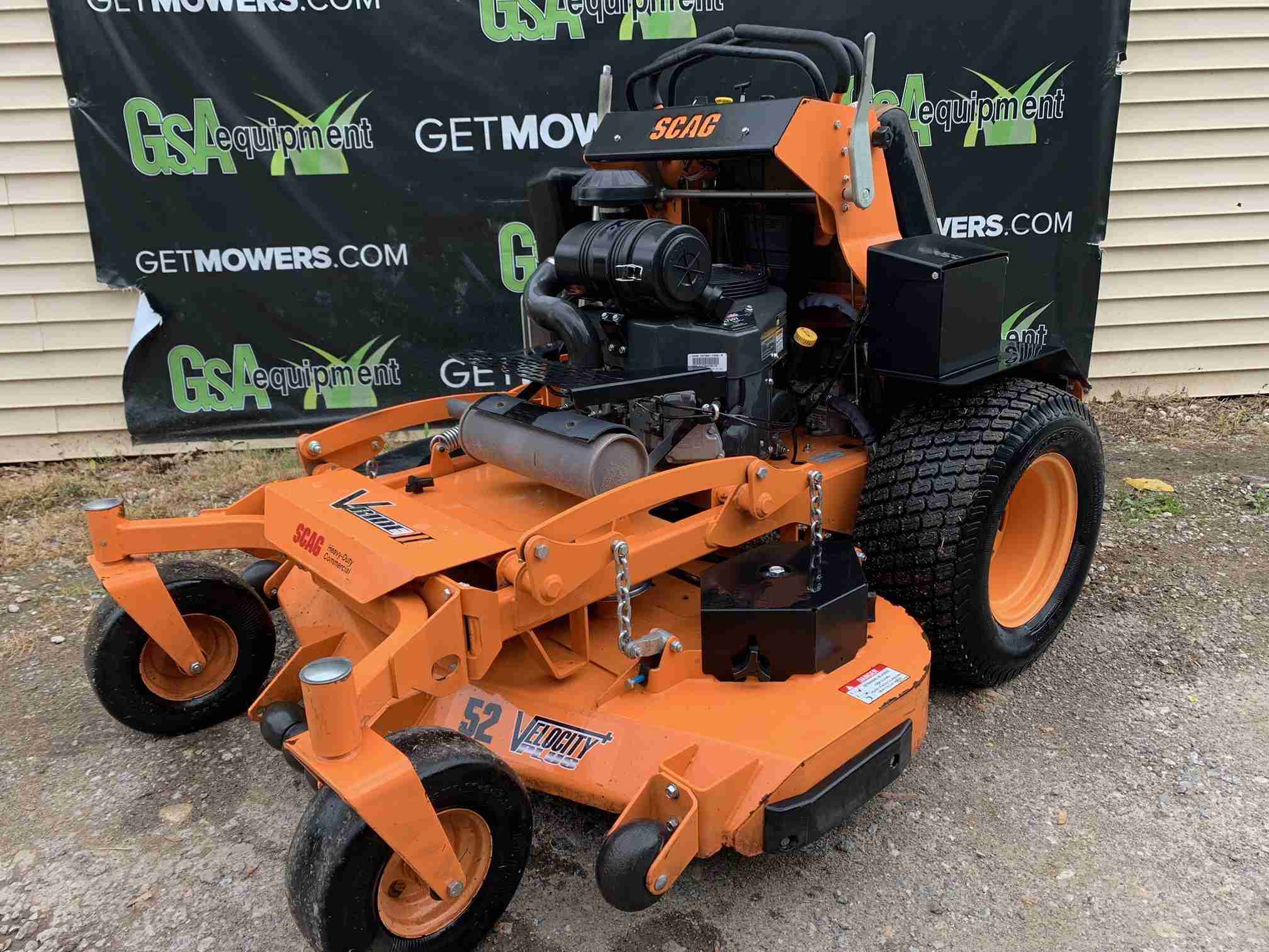 52IN SCAG VRIDE II COMMERCIAL STAND ON MOWER with 112 HOURS!