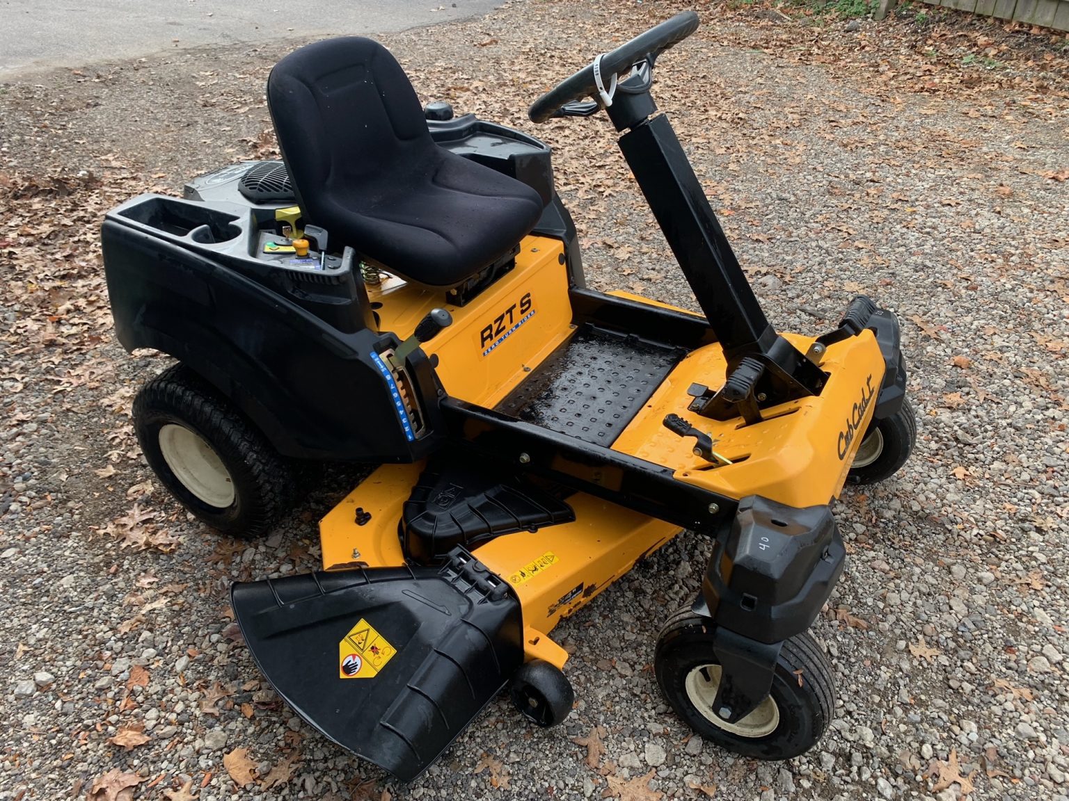 54" Cub Cadet RZT S Zero Turn Mower W/ 25hp Kohler! 60 A Month! Lawn