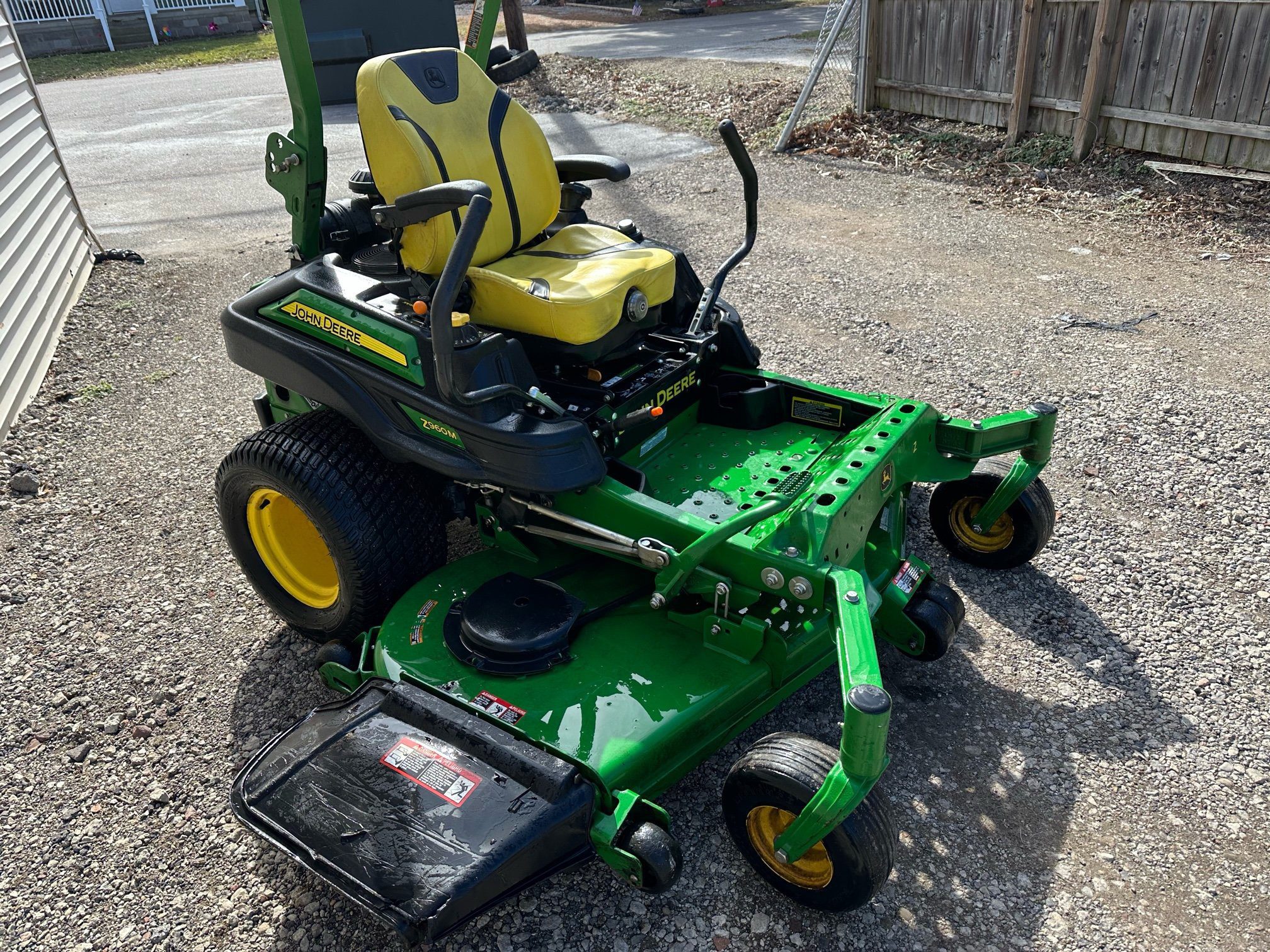 72″ John Deere Z960M Commercial Zero Turn W/ 31hp Kawasaki! 2020