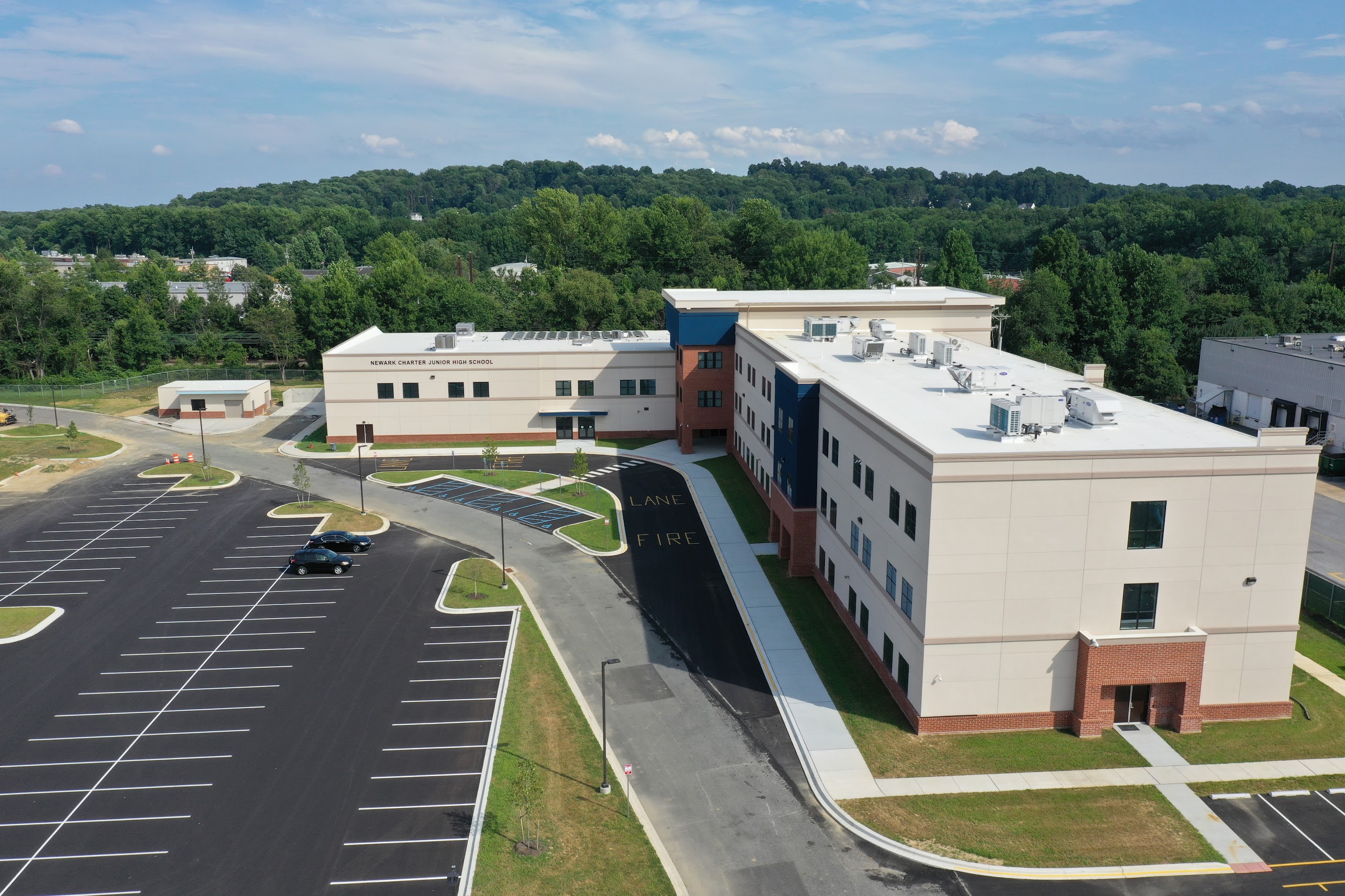 Newark Charter Junior High School & Concession Building : GGA Construction