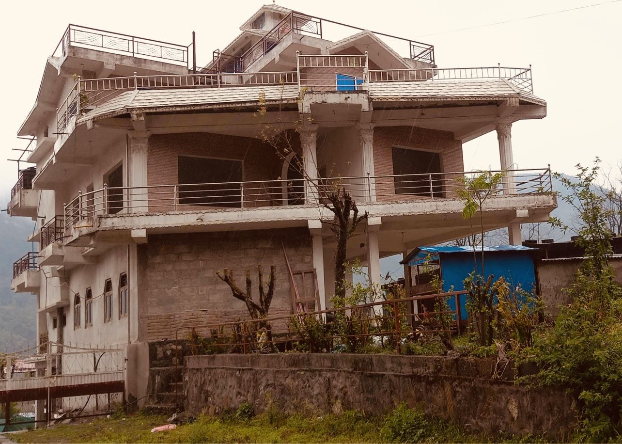 Unfinished house for Sale