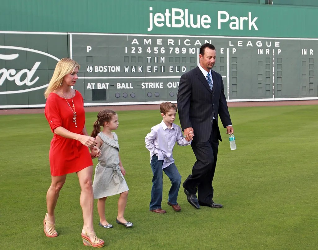 Tim Wakefield's Children Age & other facts about Trevor and Brianna