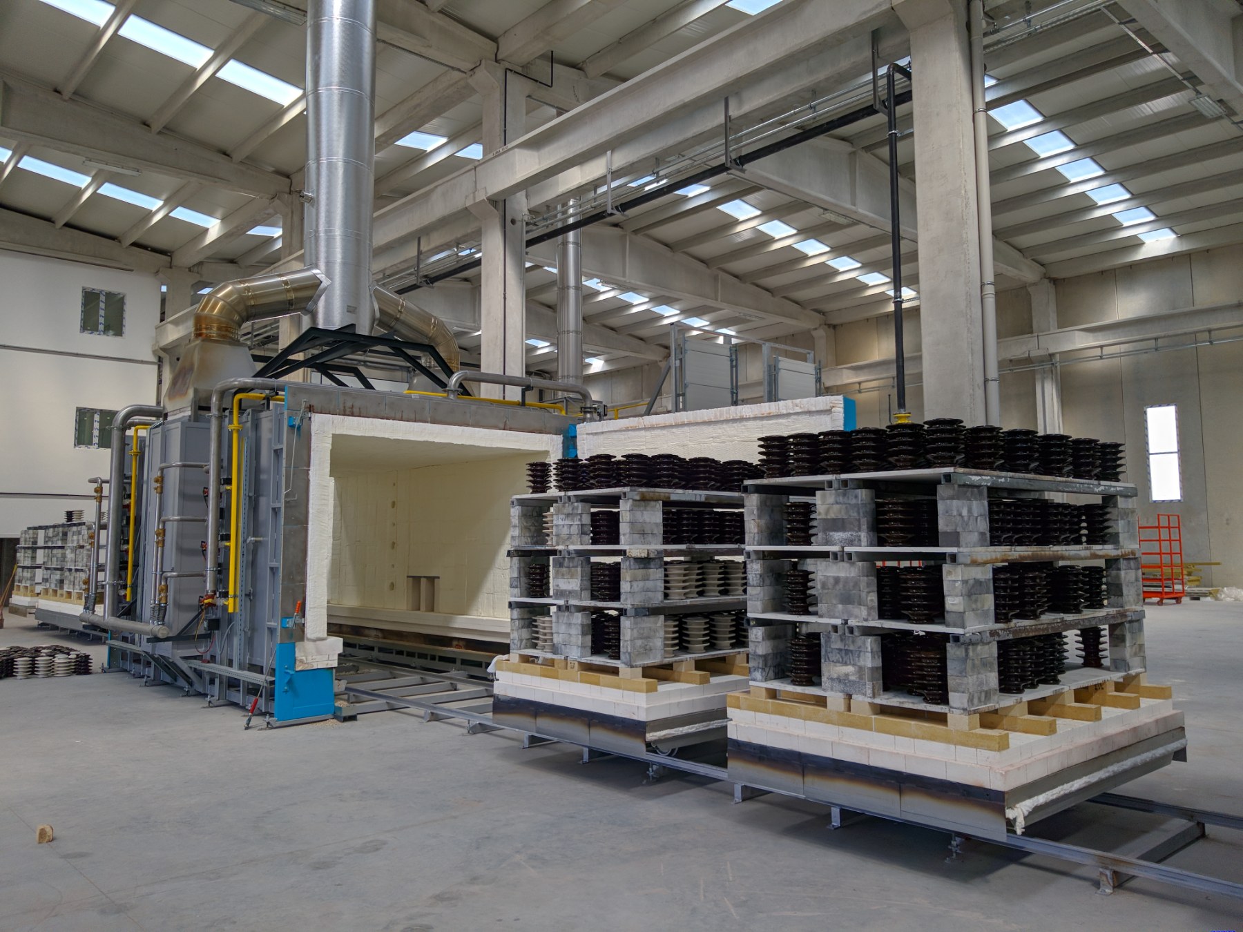 In cooperation with CERINNOV Unipessoal Lda. the furnace was instelled