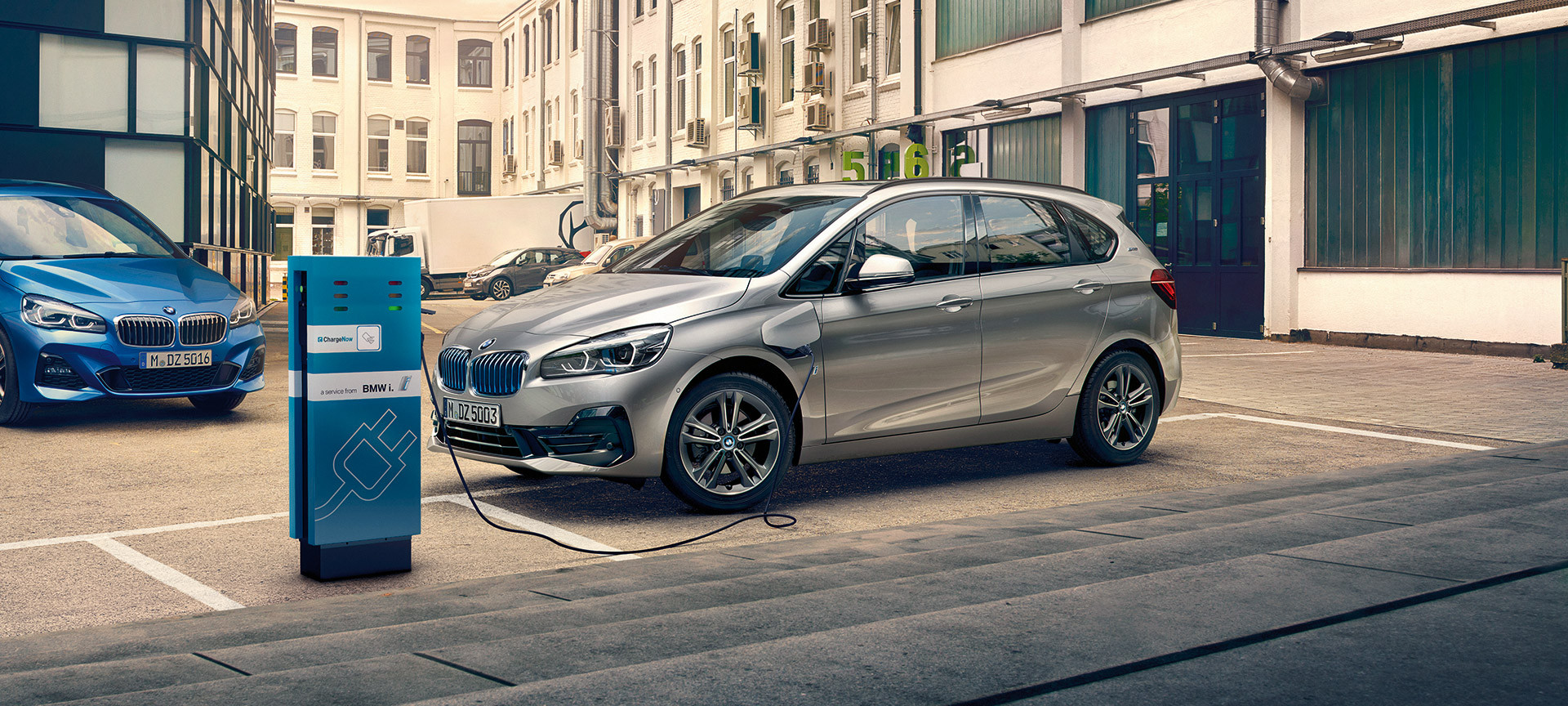 BMW Is Hiding Its Best Car Features Behind A Paywall? GIANT FREAKIN ROBOT