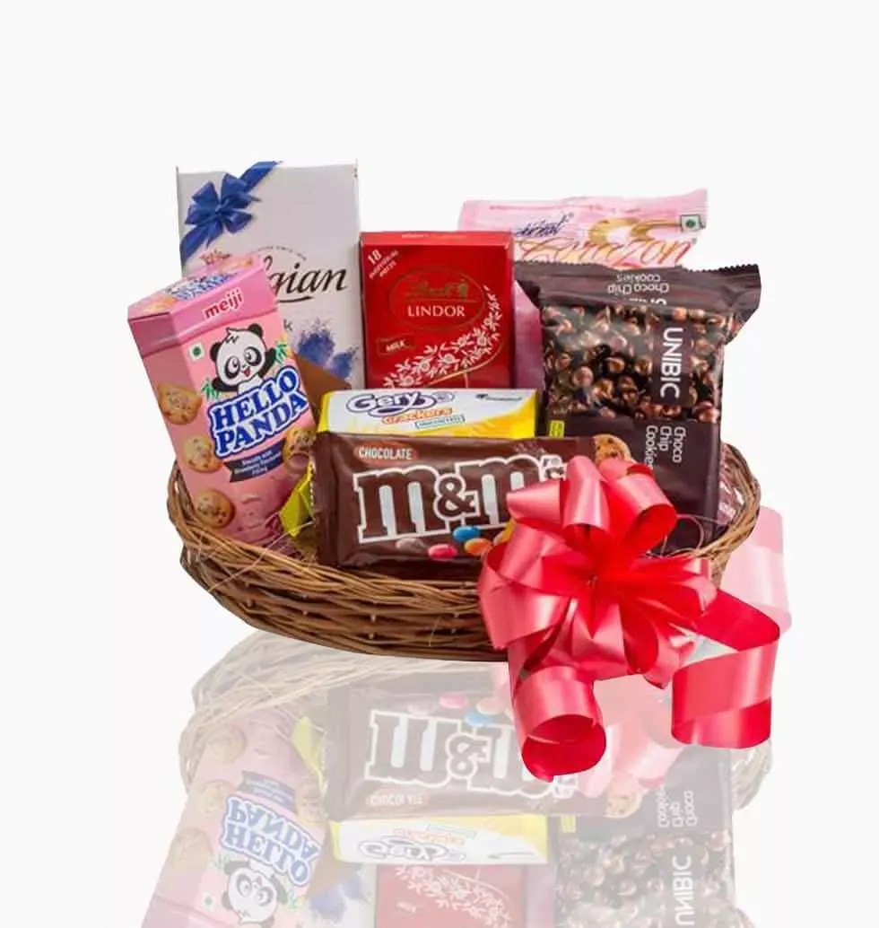 Order Stunning Gift Basket To UAE