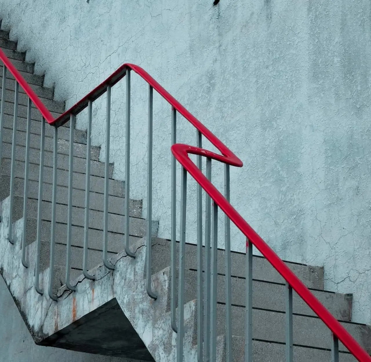 How to Clean a Stainless Steel Handrail? Gilani Engineering