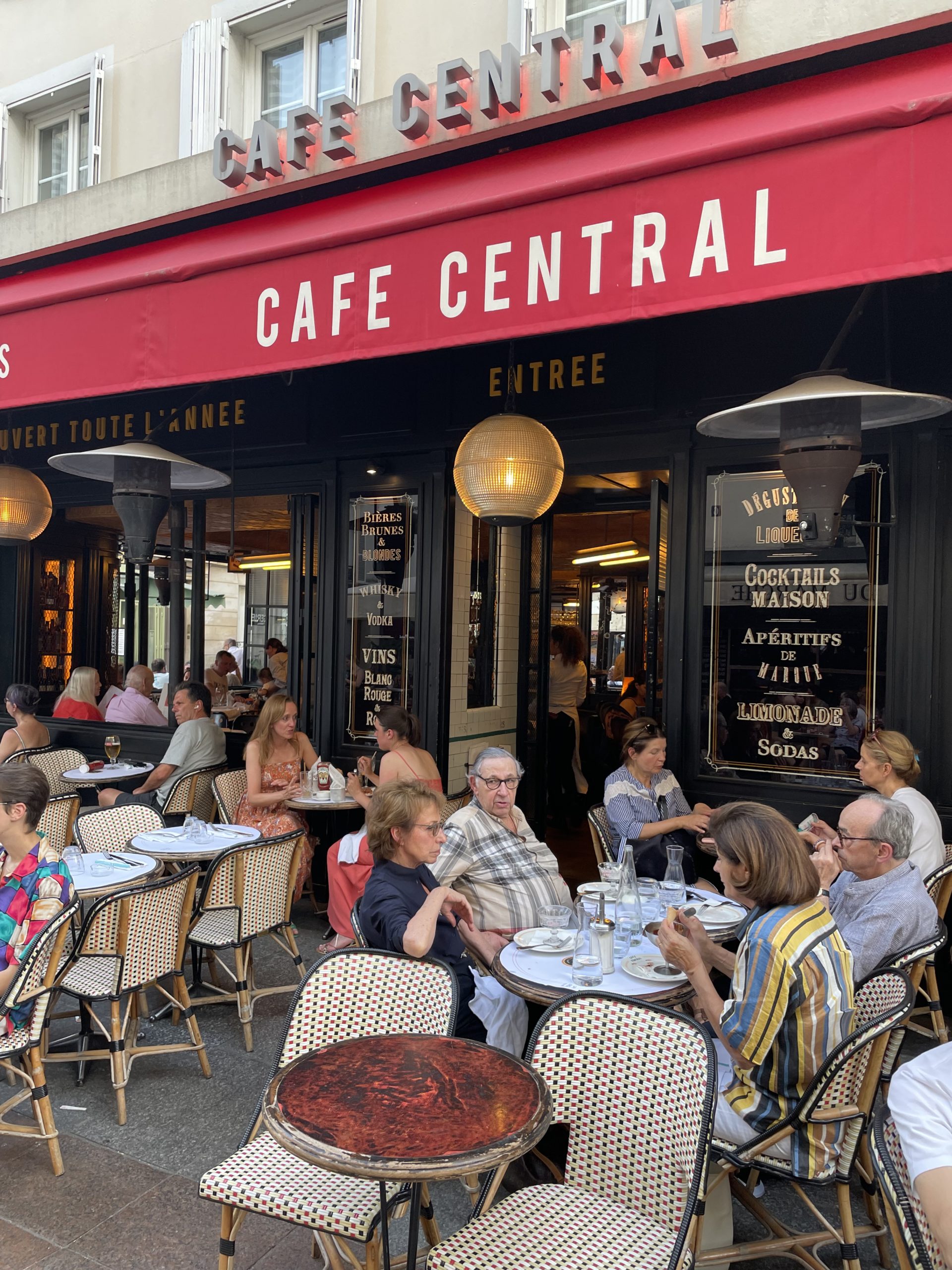 Café Central, restaurant Paris 7e un café très central Le blog de