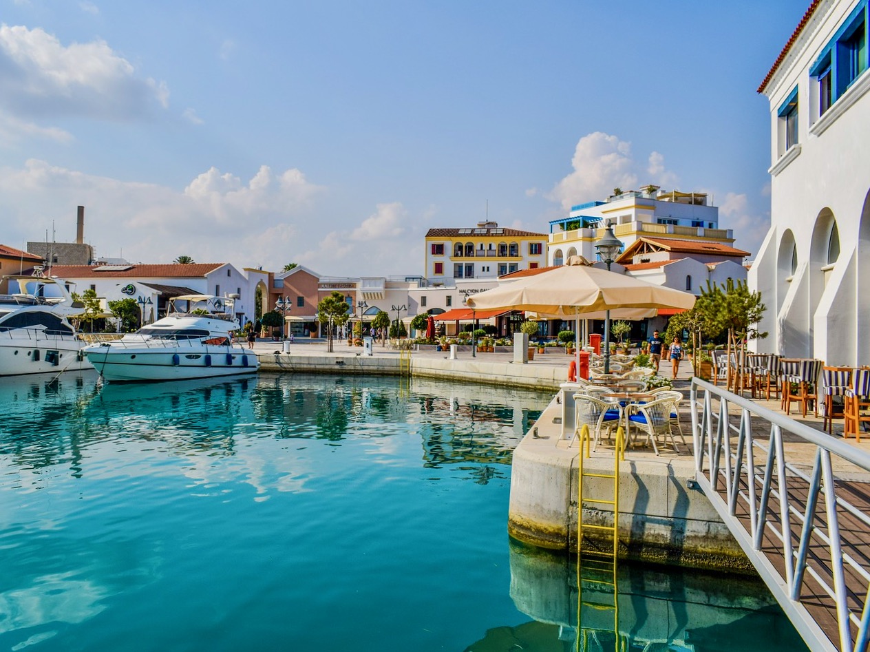 Solo Travel in Cyprus Girl about the Globe