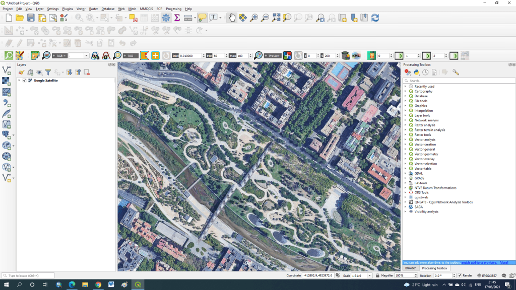 How to download Google Maps orthophoto data on your computer using QGIS