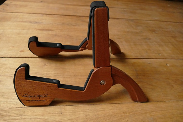 Cooperstand Holz Instrumentenständer GITARRENZENTRUM Gitarrenzentrum