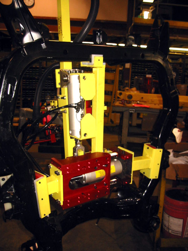 End Effectors & Lift Assists Pneumatic Arms Givens Engineering Inc.