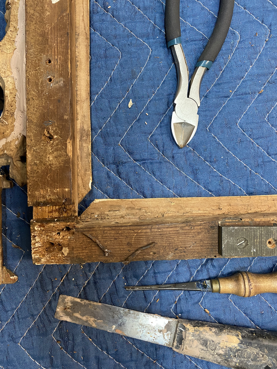 Antique Restoration Decorative Finishes in Los Angeles / Murals