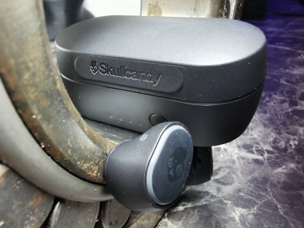 Battle of the earbuds Skullcandy Sesh Evo vs. Indy Evo Glamattech