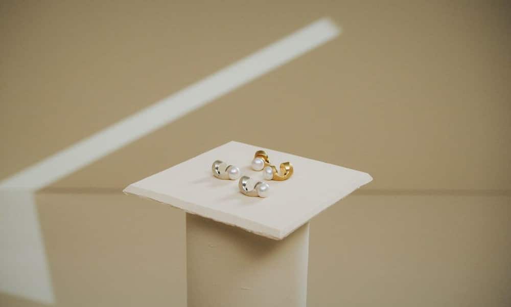 Say goodbye to bulky earbuds with these audio earrings - Glamattech