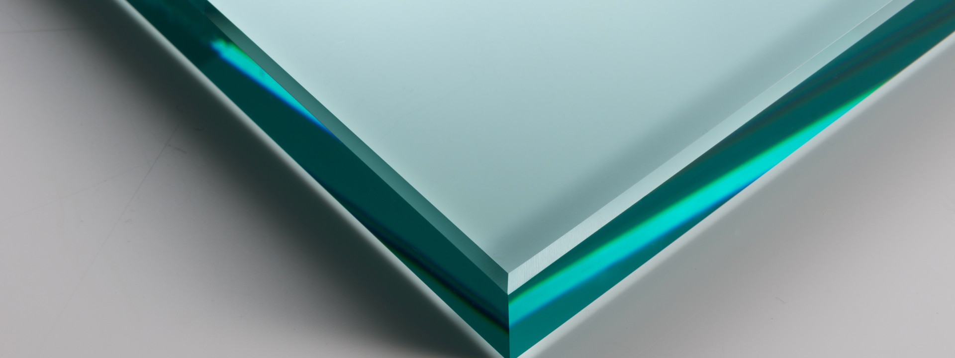 High flexibility glass doubleedging solutions