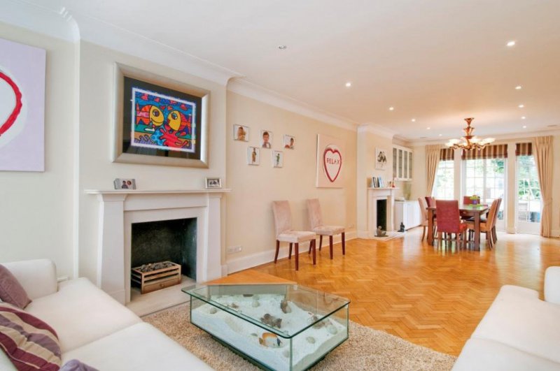 Rowan Walk, Hampstead Garden Suburb Apartments & Houses For Sale