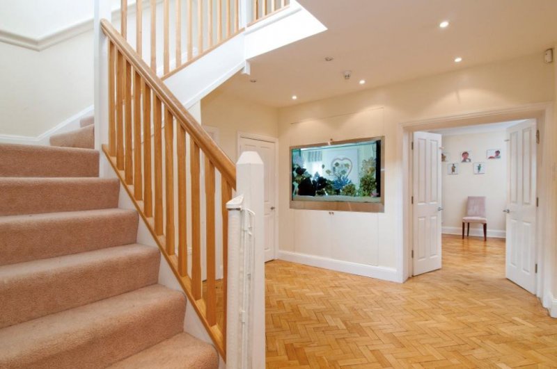 Rowan Walk, Hampstead Garden Suburb Apartments & Houses For Sale