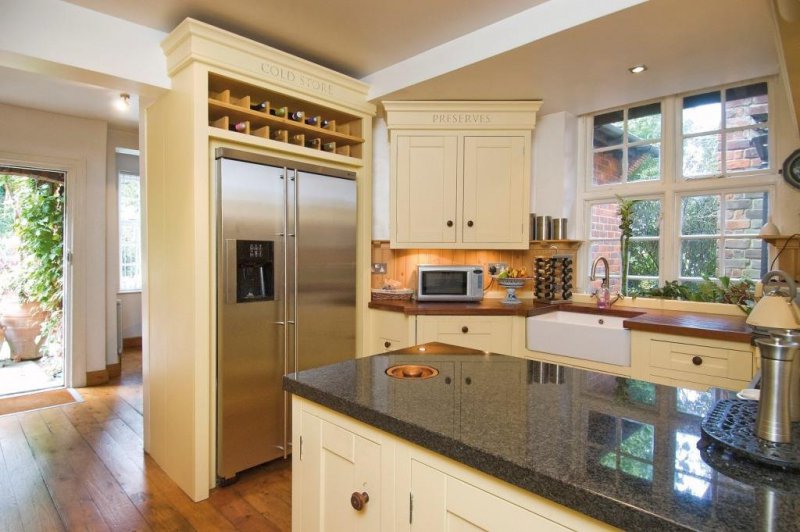 Addison Way, Hampstead Garden Suburb Apartments & Houses For Sale